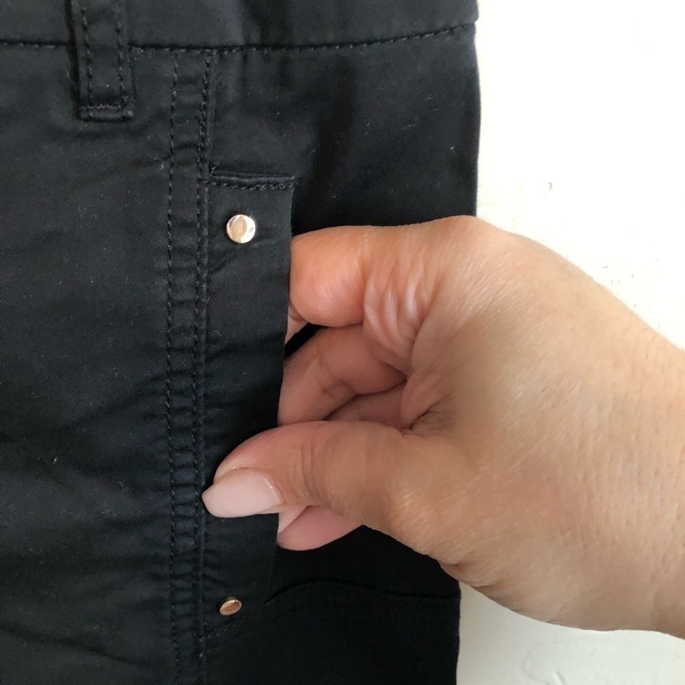 Chico’s Black Luxe Utility Convertible Ankle Pants - Picture 4 of 12